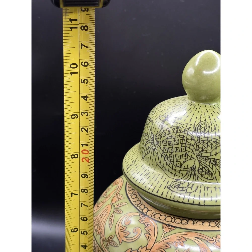 Vintage Oriental Accent Ceramic Ginger Jar Vase with Lid by Oriental Accent...